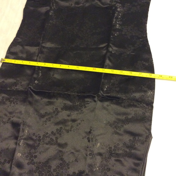 Exotic Dress - Picture 9 of 12